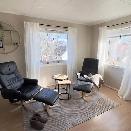 בית נופש House With Perfect Location In *