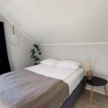 House With Perfect Location In בית נופש